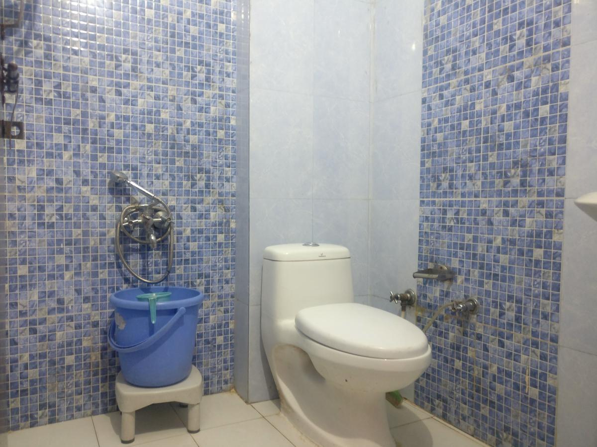 Galaxy Hotel & Restaurant Лансдаун Экстерьер фото